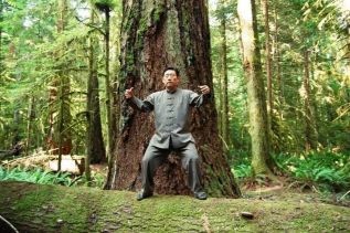 Chen Xiao Wang meditating in standing post